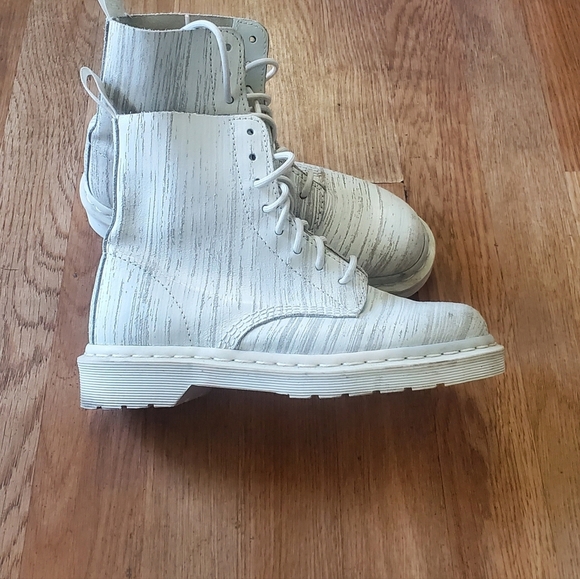 Doc Marten Pascal Painter Leather Combat Boots, Mens Size 6, Womans 7 - Picture 3 of 12